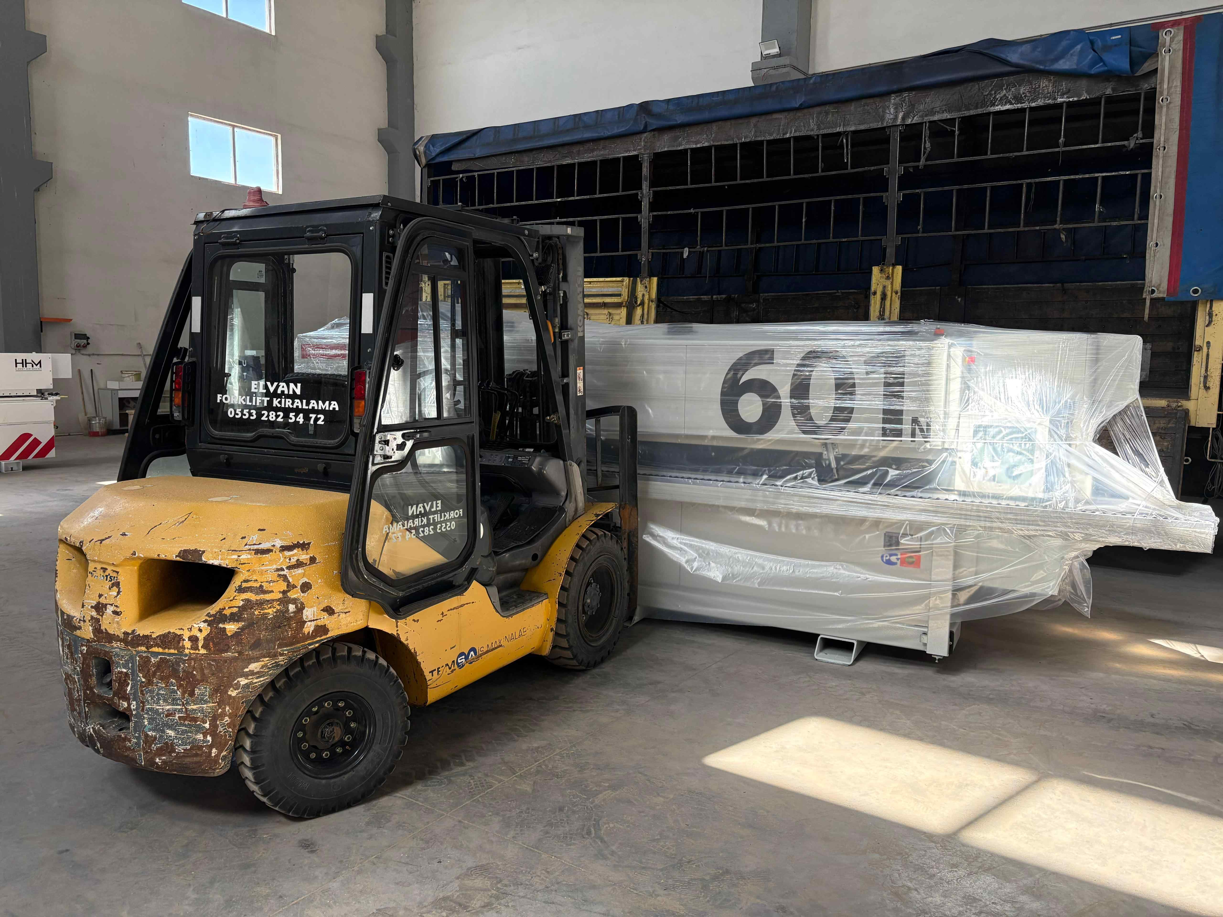 Keresteciler Forklift Kiralama: Saray Sanayi Sitesi’nde Güvenilir Çözüm Ortağınız Elvan Forklift